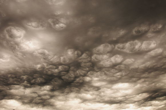 Mammatus-Type Clouds