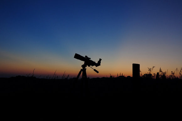 Crepuscular Rays with Telescope
